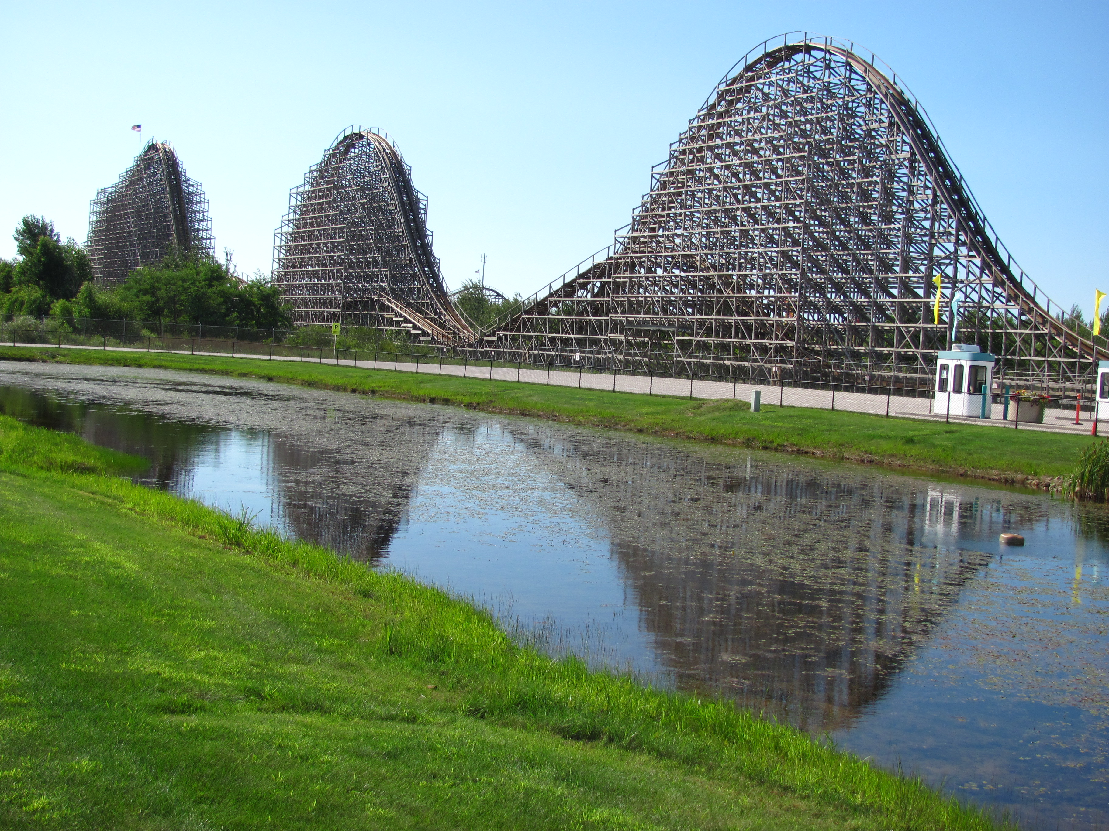 Kolejka górska Shivering Timbers