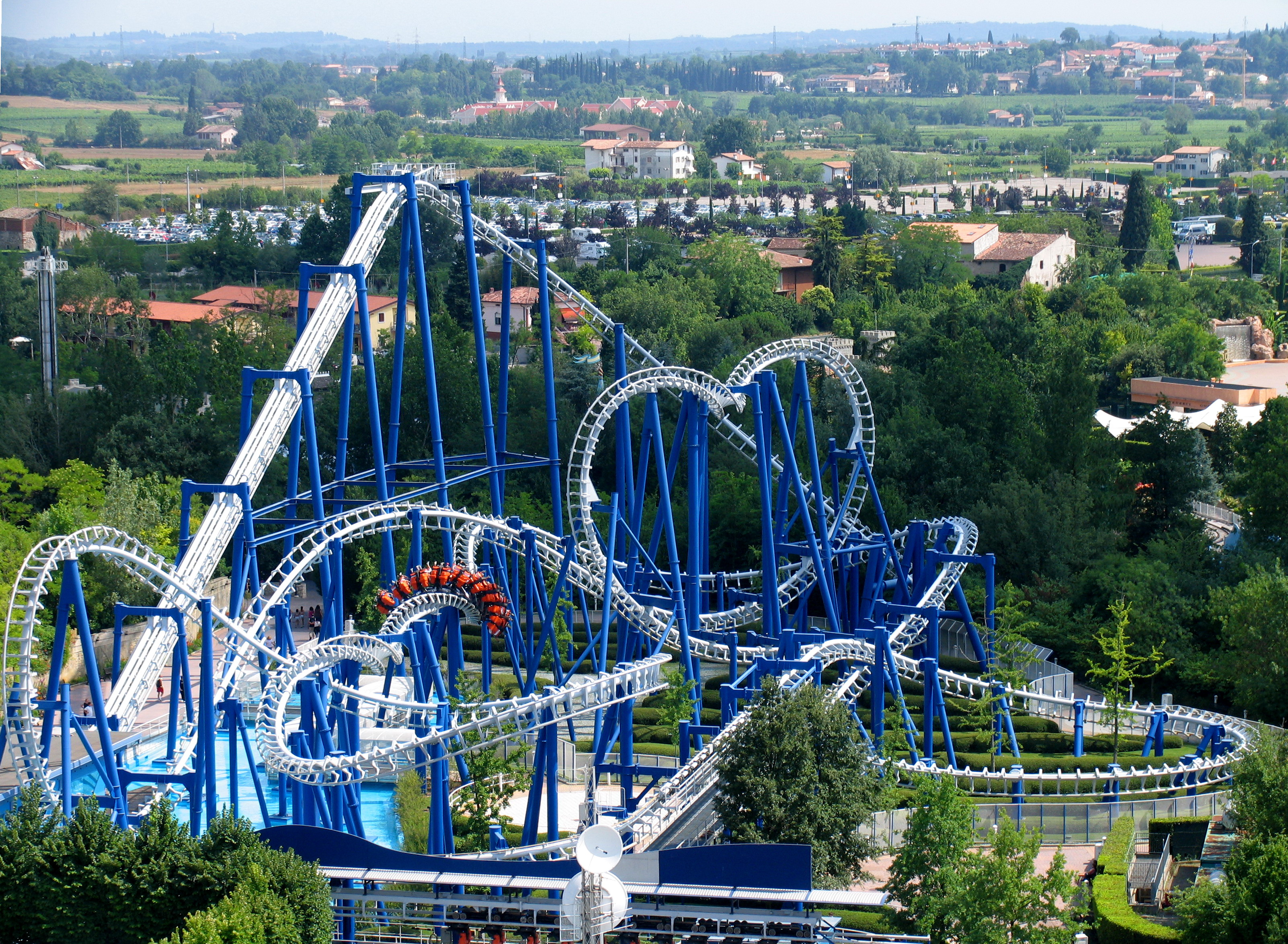 Kolejka górska Blue Tornado
