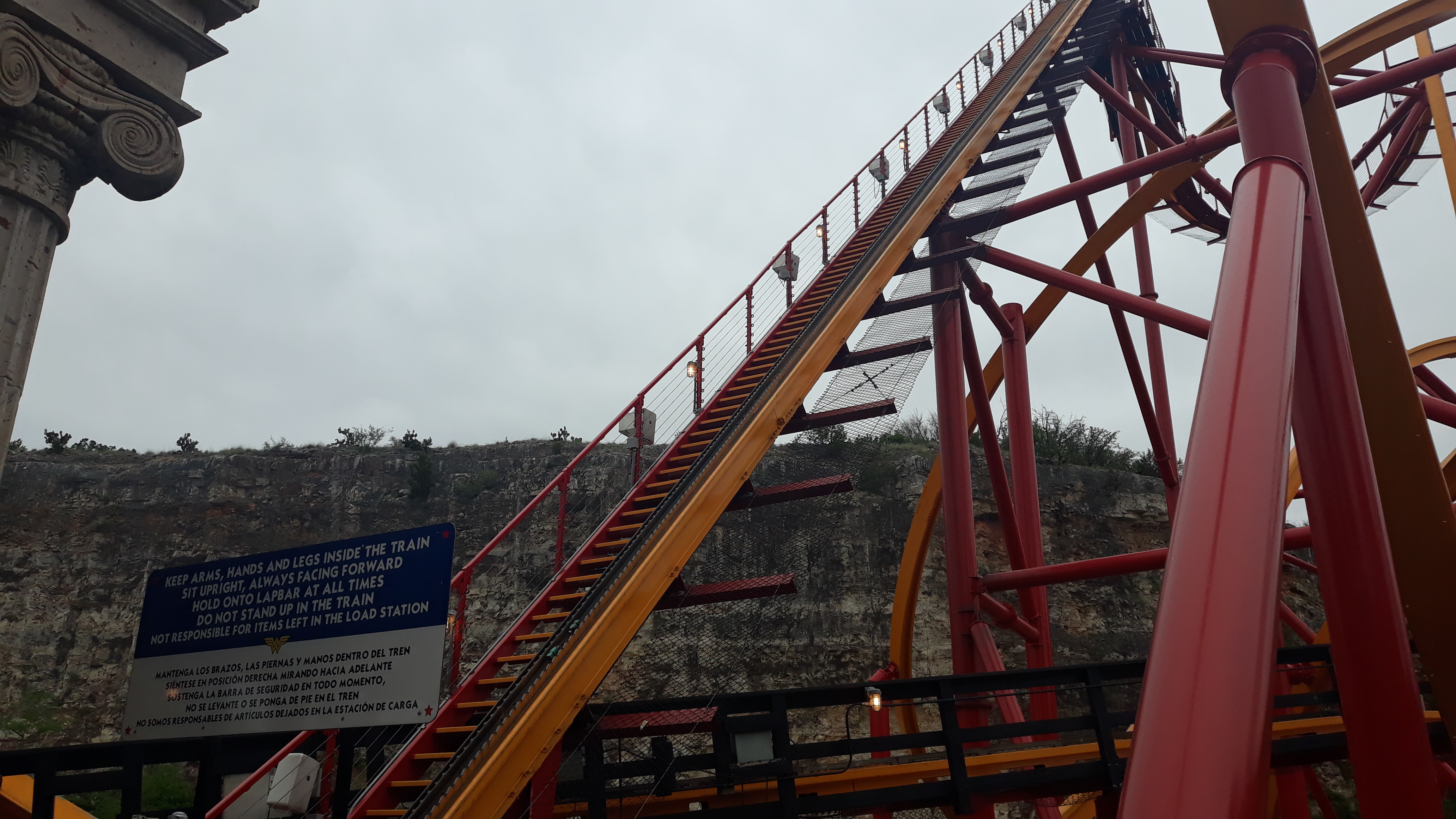Wonder Woman Golden Lasso Coaster – zdjęcie 2