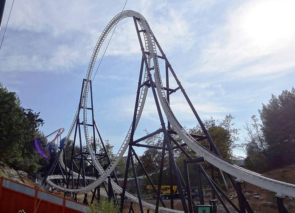 Kolejka górska Full Throttle