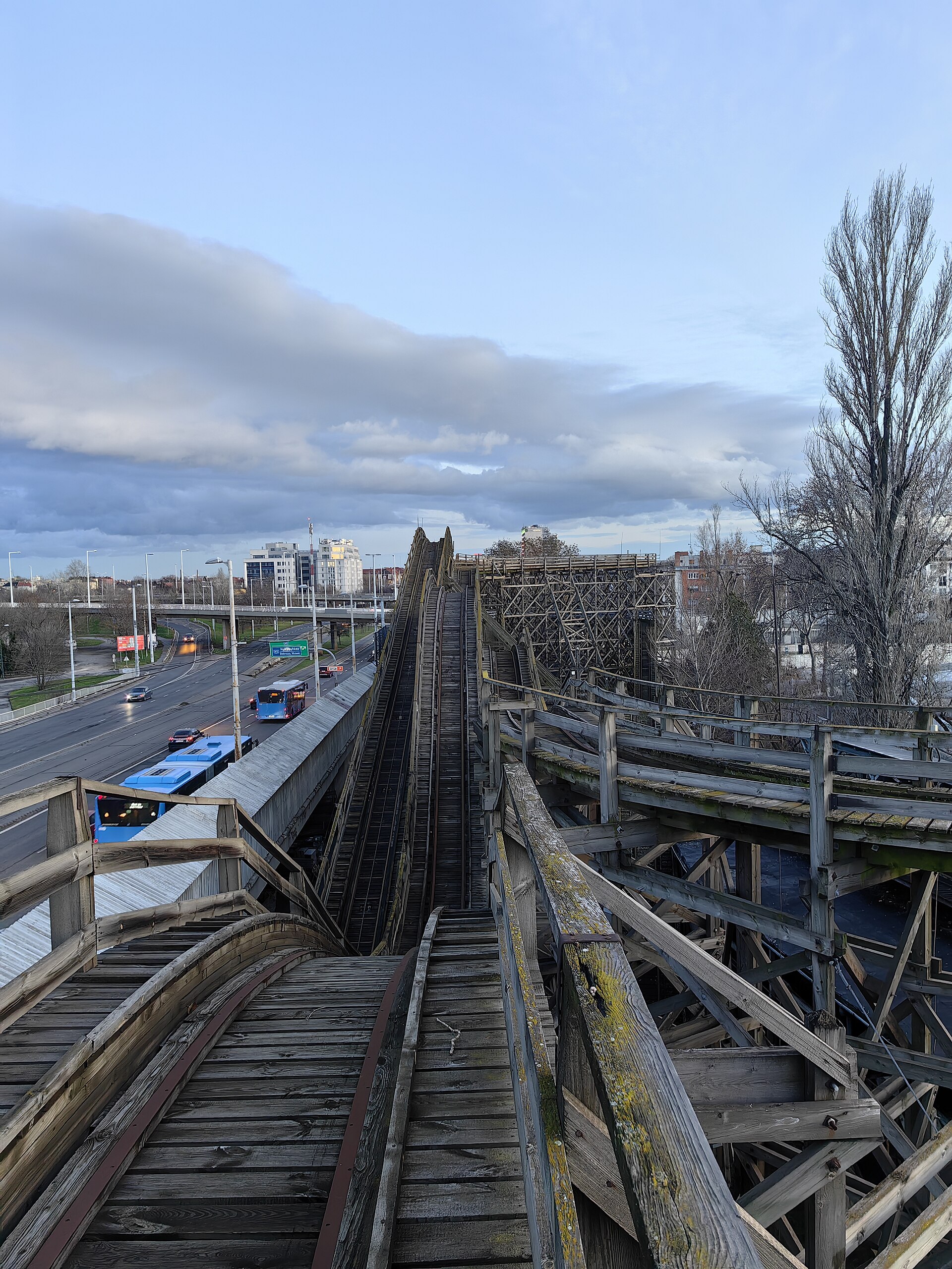 Hullámvasút – zdjęcie 3