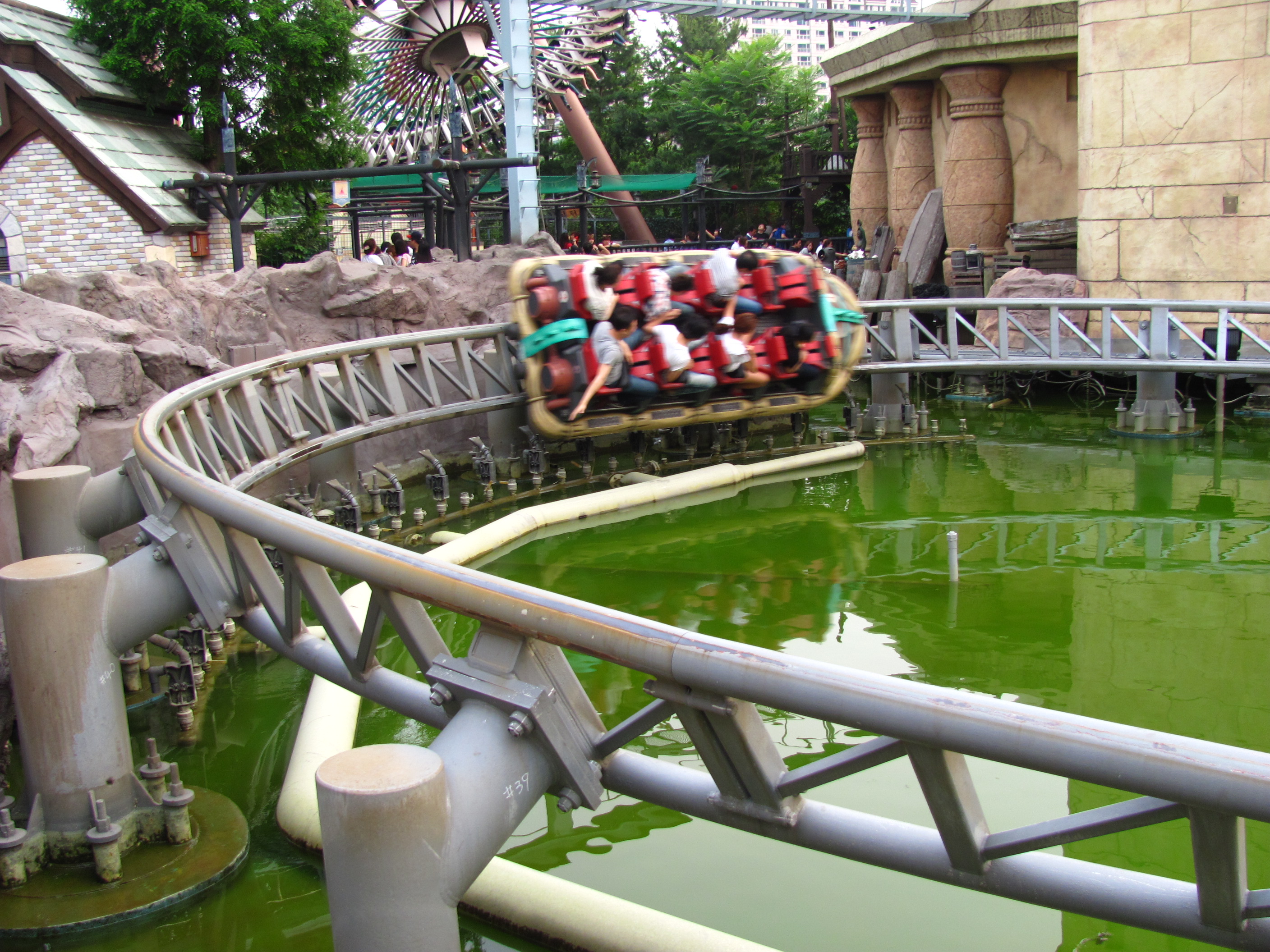 Kolejka górska Atlantis Adventure